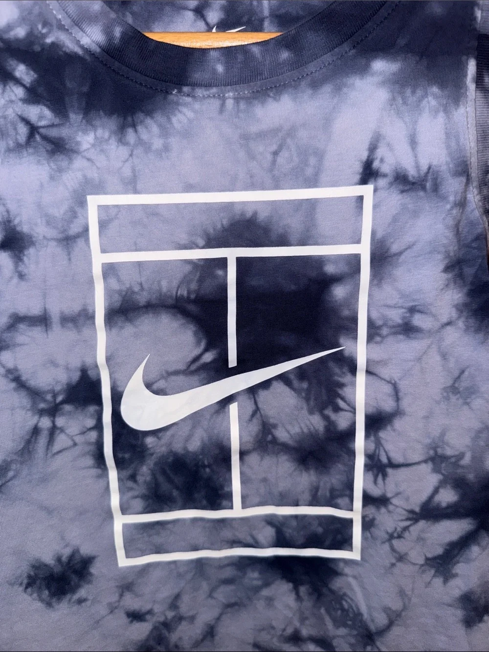 Nike Women’s Court Tye-Die Tennis Tank in Indigo Haze/Obsidian